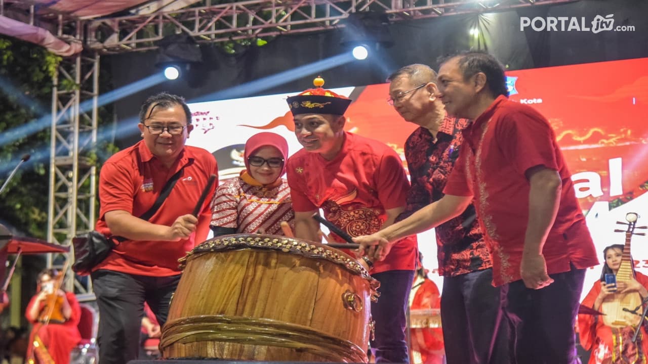 Pertama Kali , Festival Cap Gomeh Digelar Di Surabaya 