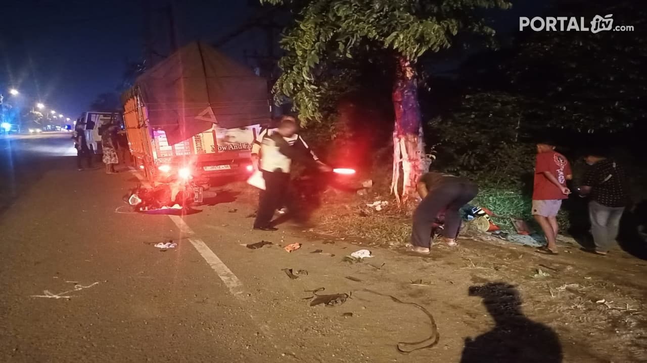 Bikers Asal Surabaya Tewas Tertabrak Truk di Mojokerto 
