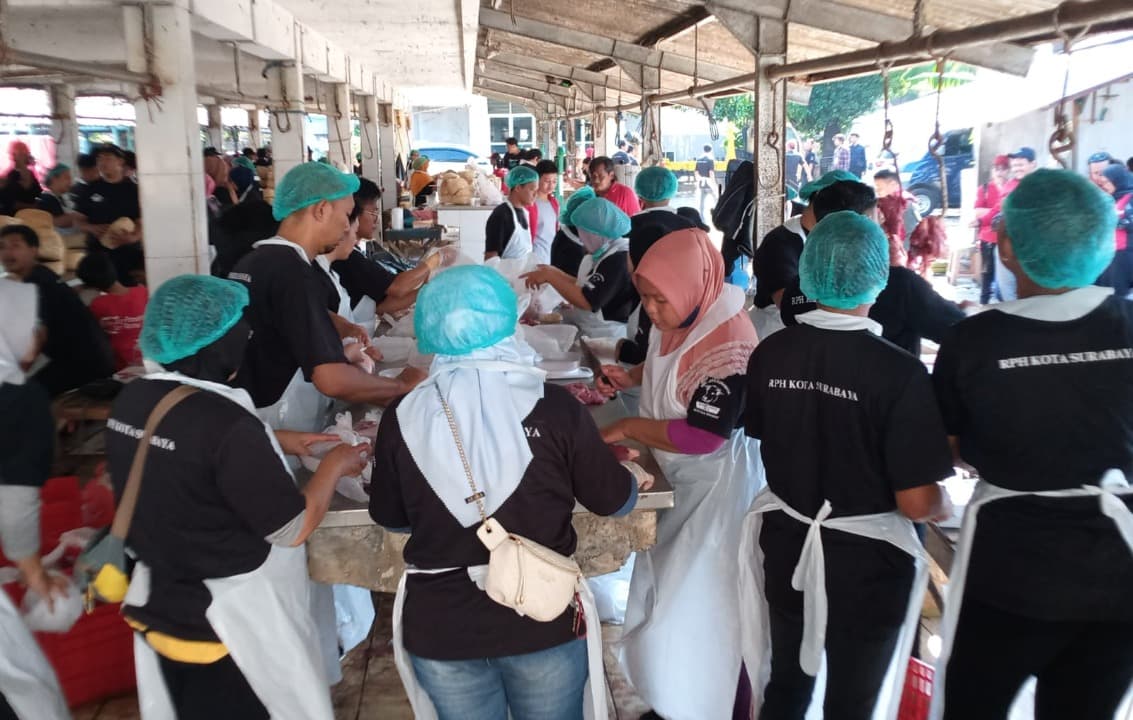 Sambut Nataru, RPH Surabaya Gelar Operasi Pasar dan Diskon