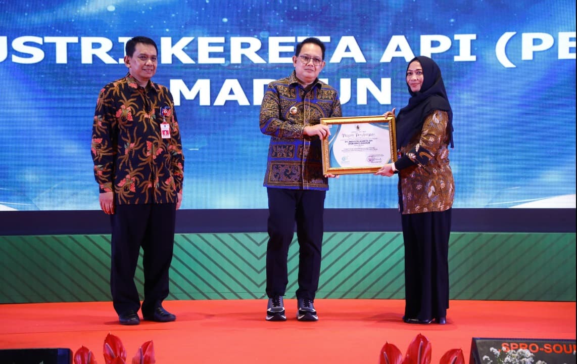 Peringatan HKN 2024, Pj Gubernur Jatim Komitmen Tingkatkan Kualitas Kesehatan Masyarakat