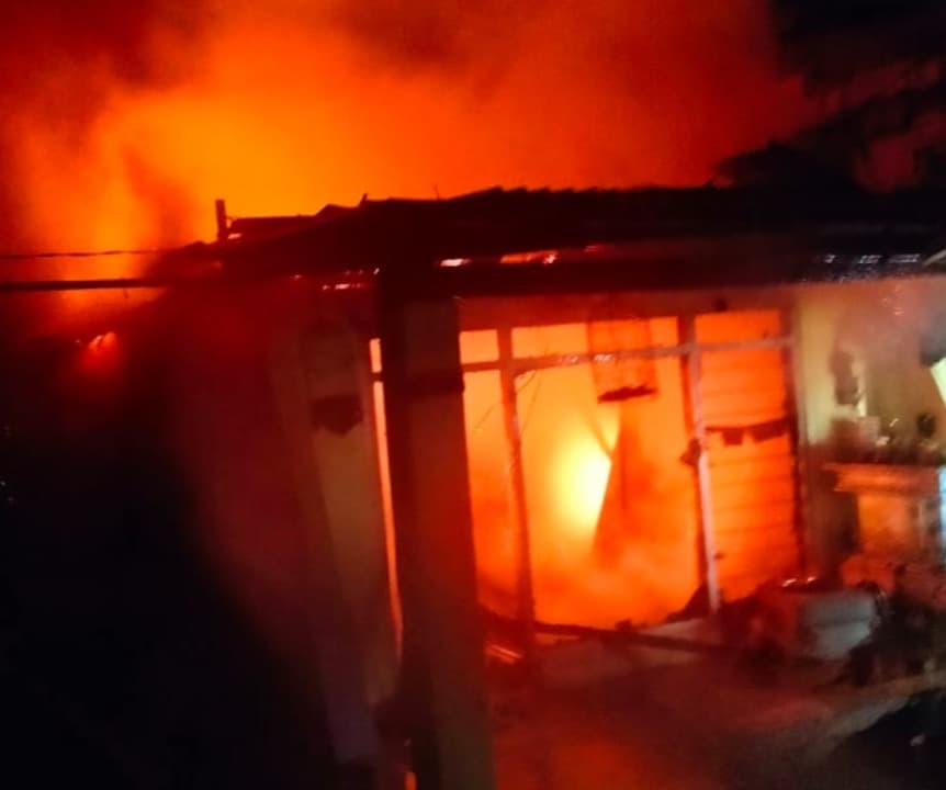 Gara-gara Obat Nyamuk, Rumah di Keputih Ludes Terbakar