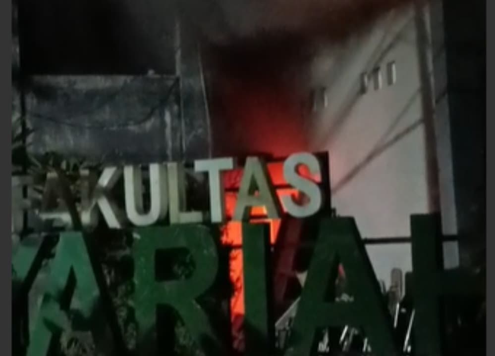 Korsleting Listrik, Gudang UIN KHAS Jember Terbakar