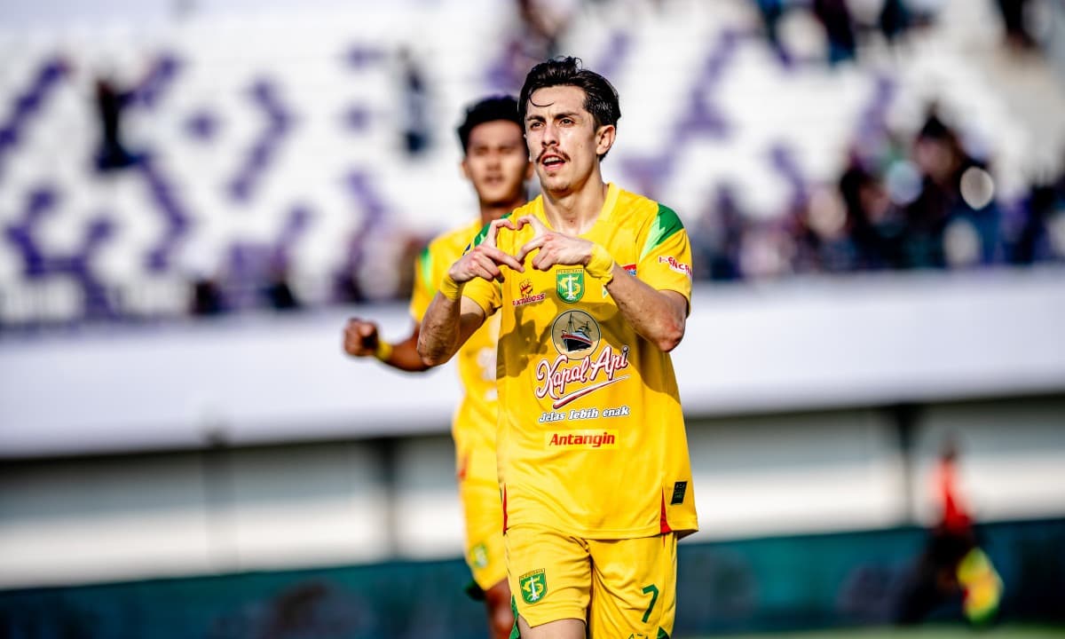 Milos Raickovic Siap Gantikan Peran Rivera dan Bantu Persebaya Raih 3 Poin