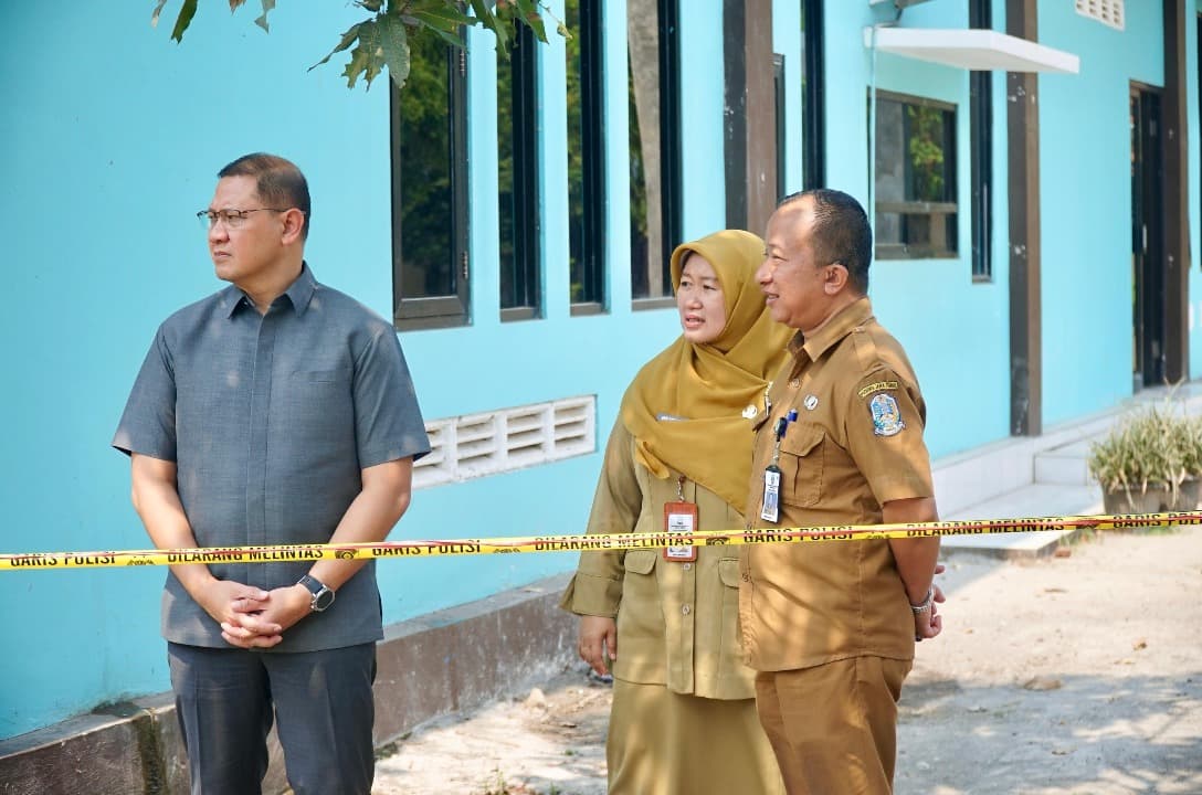 Sekolah Terbakar, Kadindik Jatim Beri Motivasi Siswa SMK Negeri 1 Winongan Pasuruan