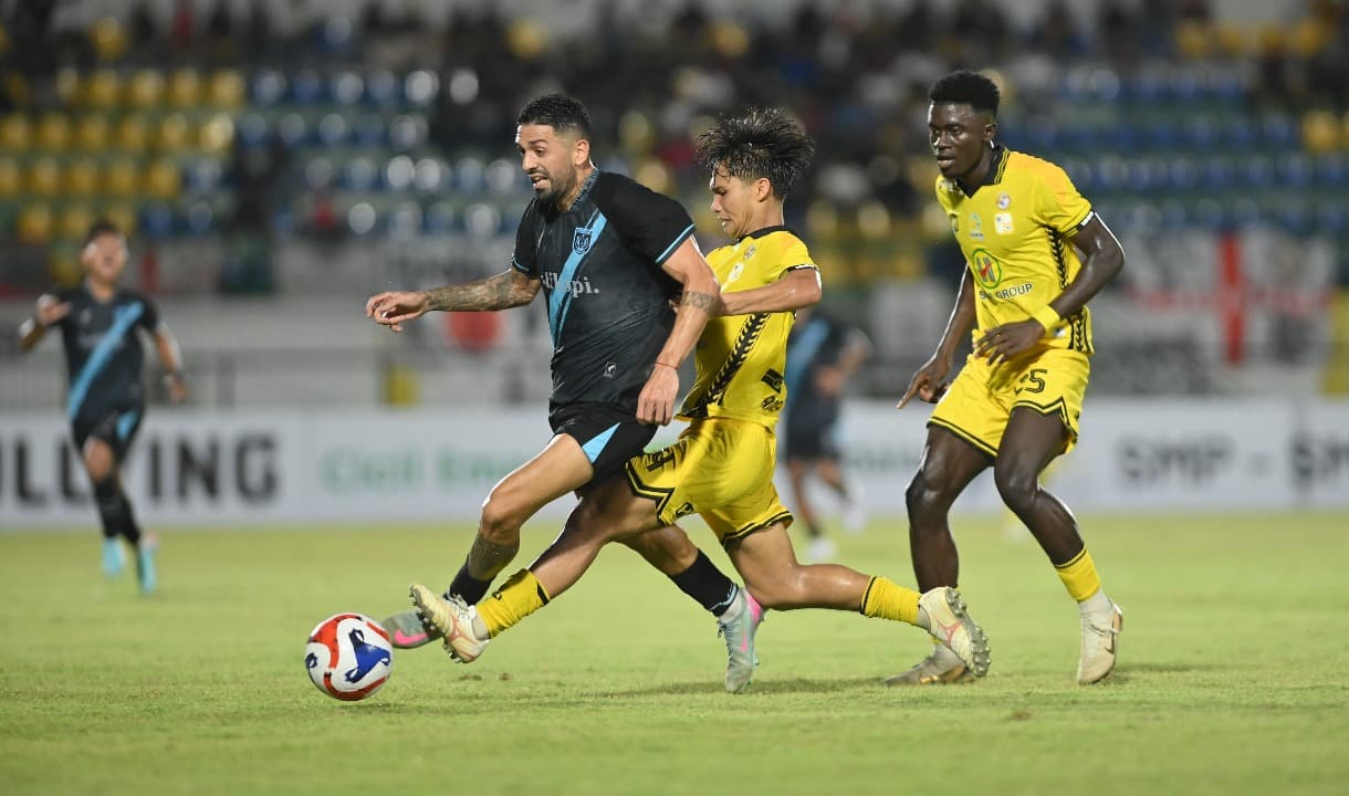 Persela Beri Kekalahan Pertama untuk Barito Putera