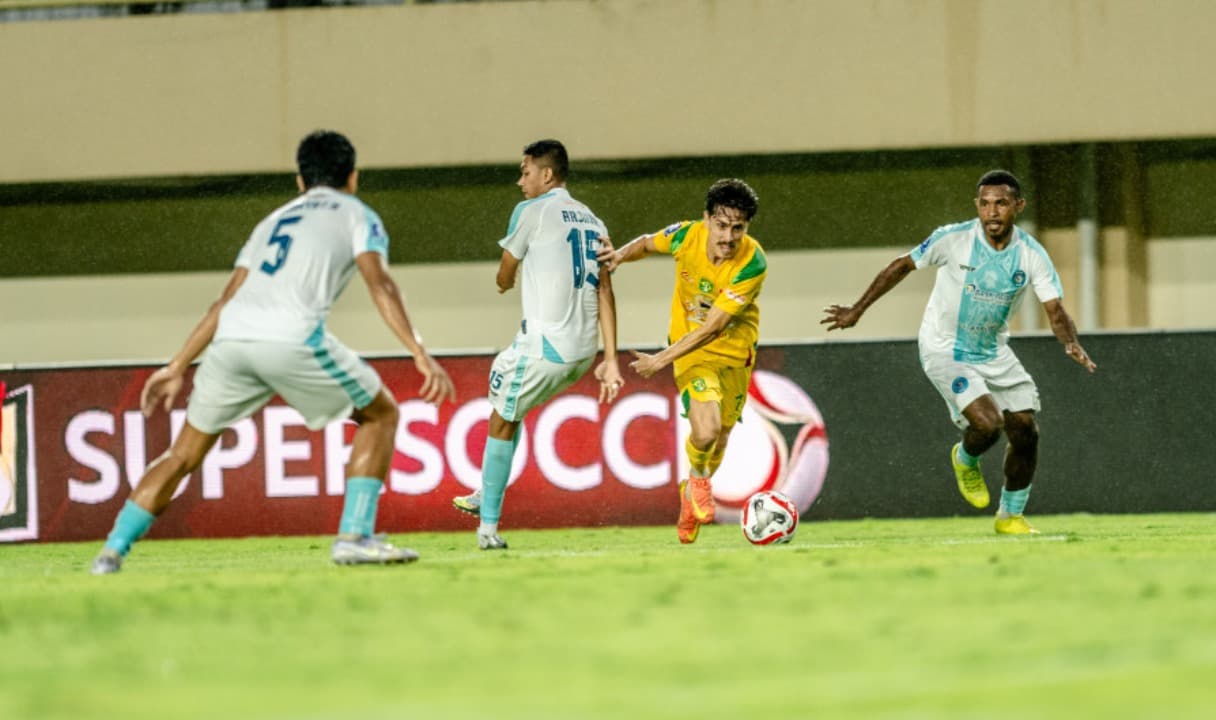 Hasil Super League: Madura United Dikalahkan Persija, Persebaya Tahan PSBS Biak