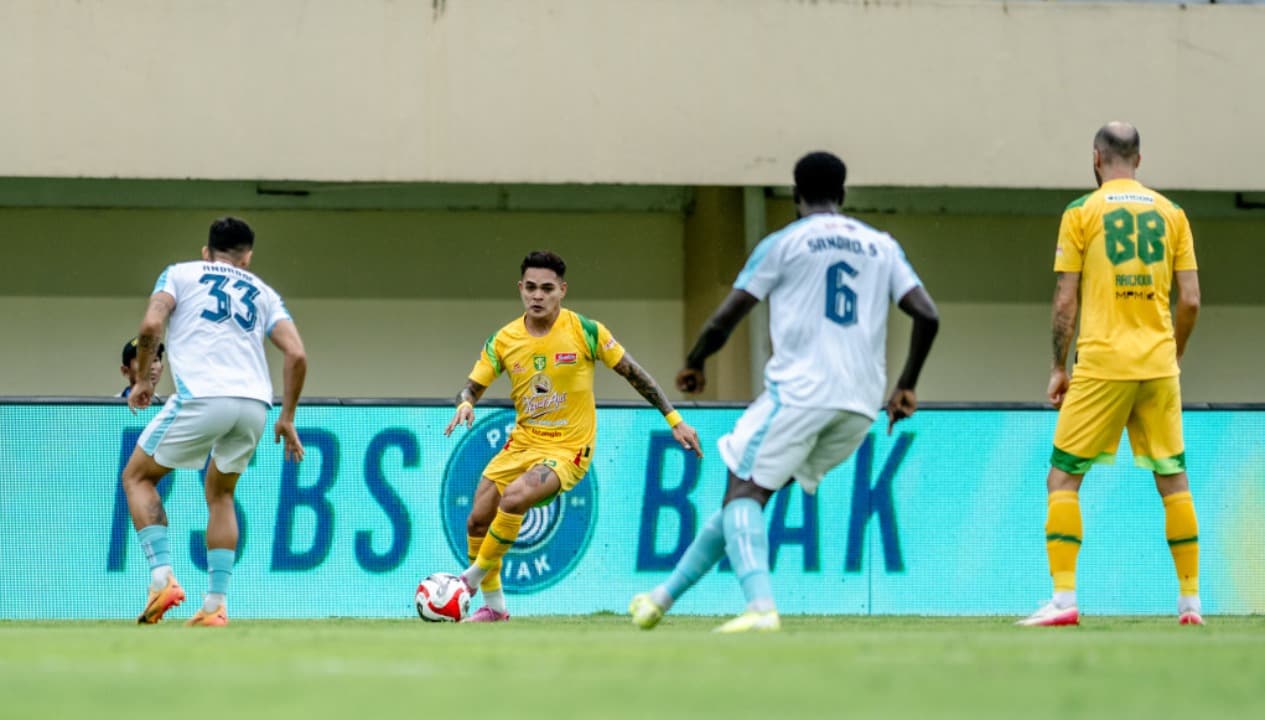 Eduardo Perez Bangga 9 Pemain Persebaya Bisa Menahan PSBS Biak