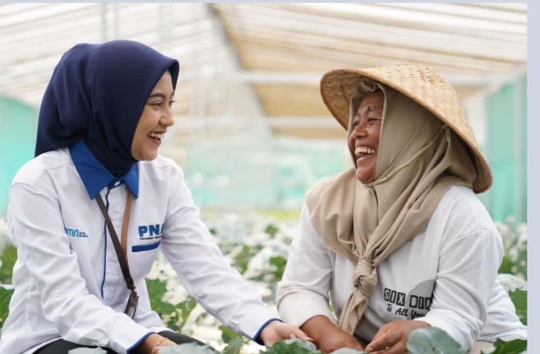 Dari Rumah Bambu, Dua AO PNM Banyuwangi Membuat Pelaku Usaha Kecil Tersenyum
