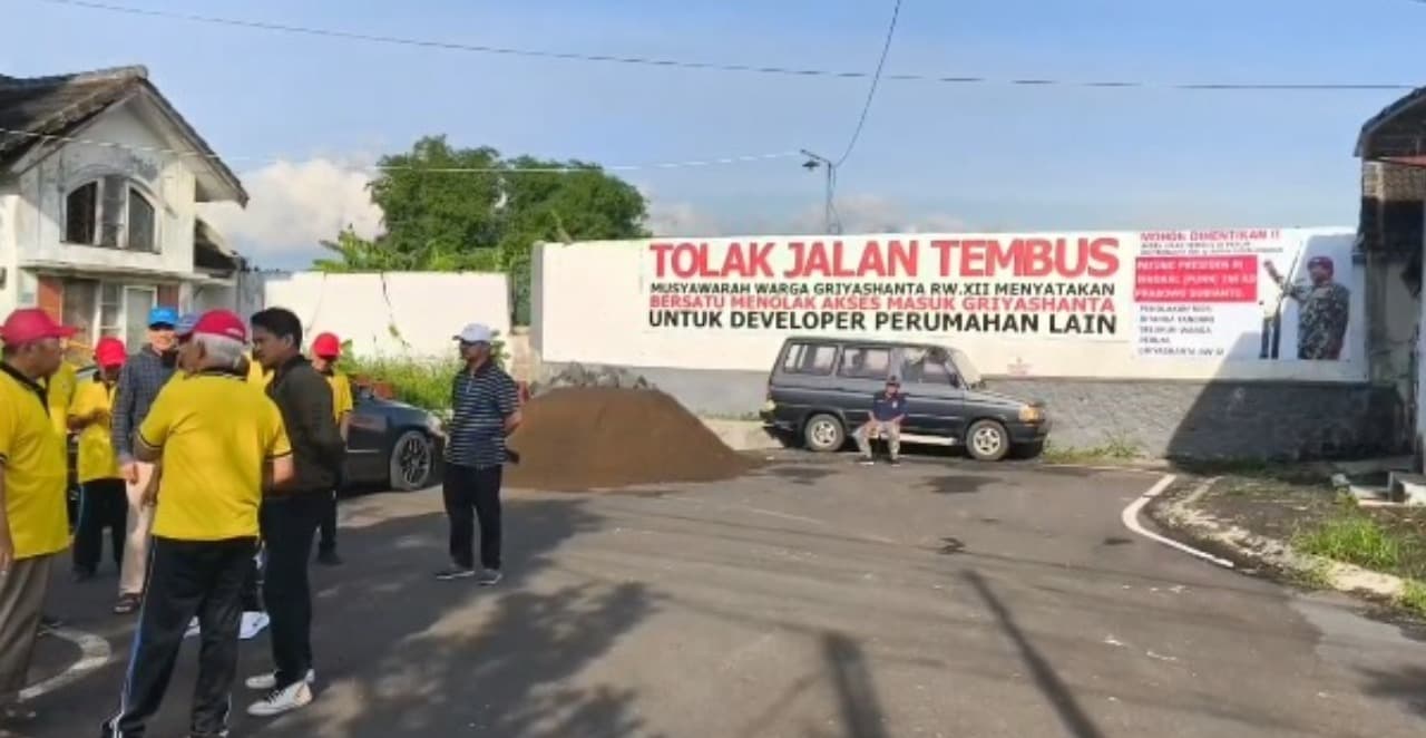 Warga Perumahan Griya Shanta Malang Tolak Jalan Tembus
