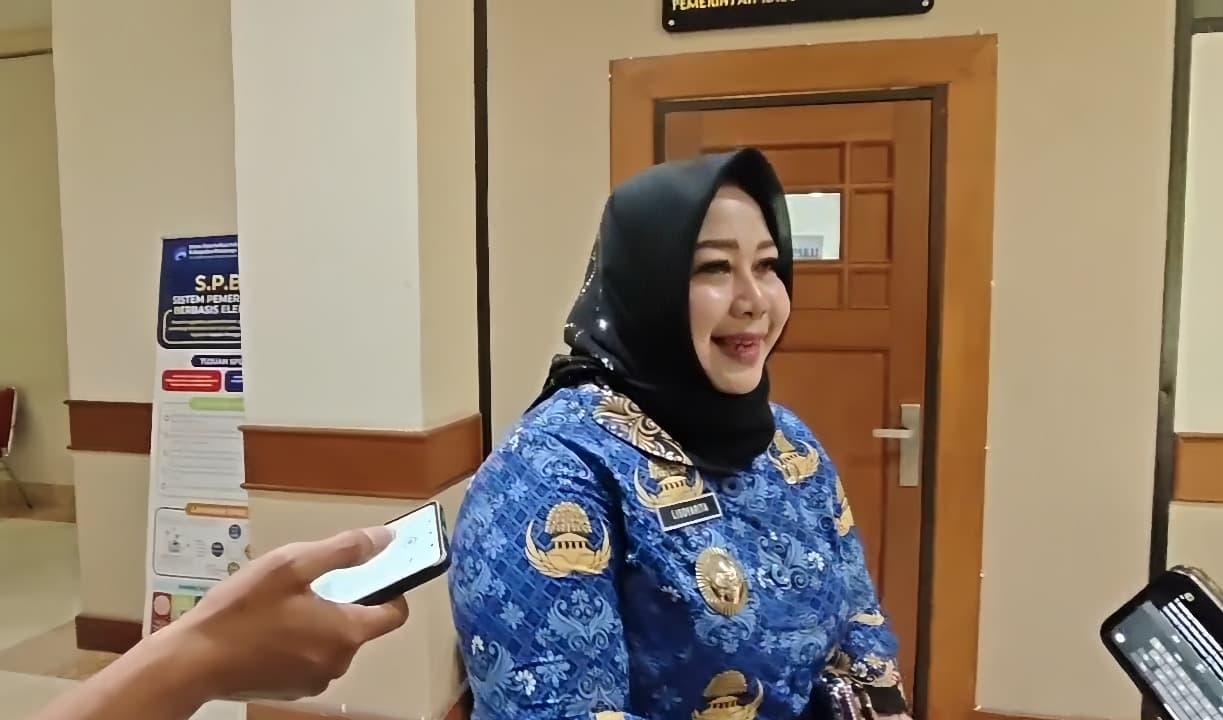 Usai Terjaring OTT KPK, Keluarga Bupati Ponorogo Sugiri Sancoko Meninggalkan Rumdis