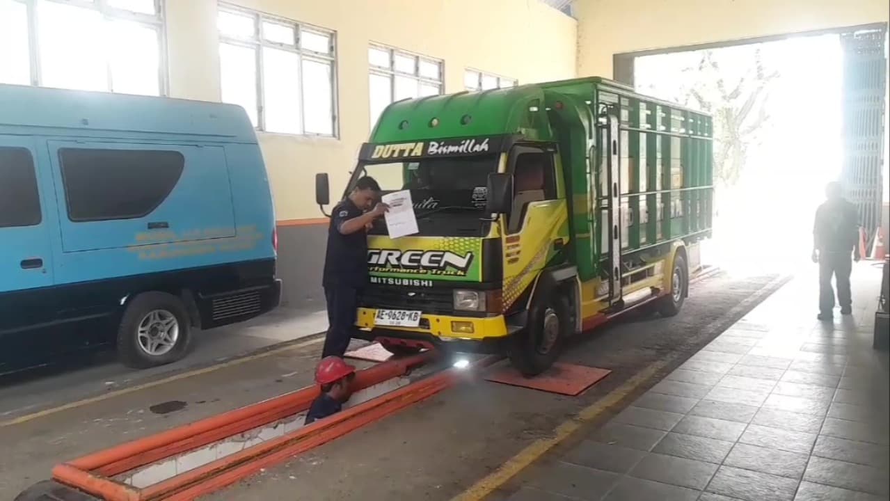 Dishub Ngawi Sesalkan Turunnya Kesadaran Uji KIR Kendaraan