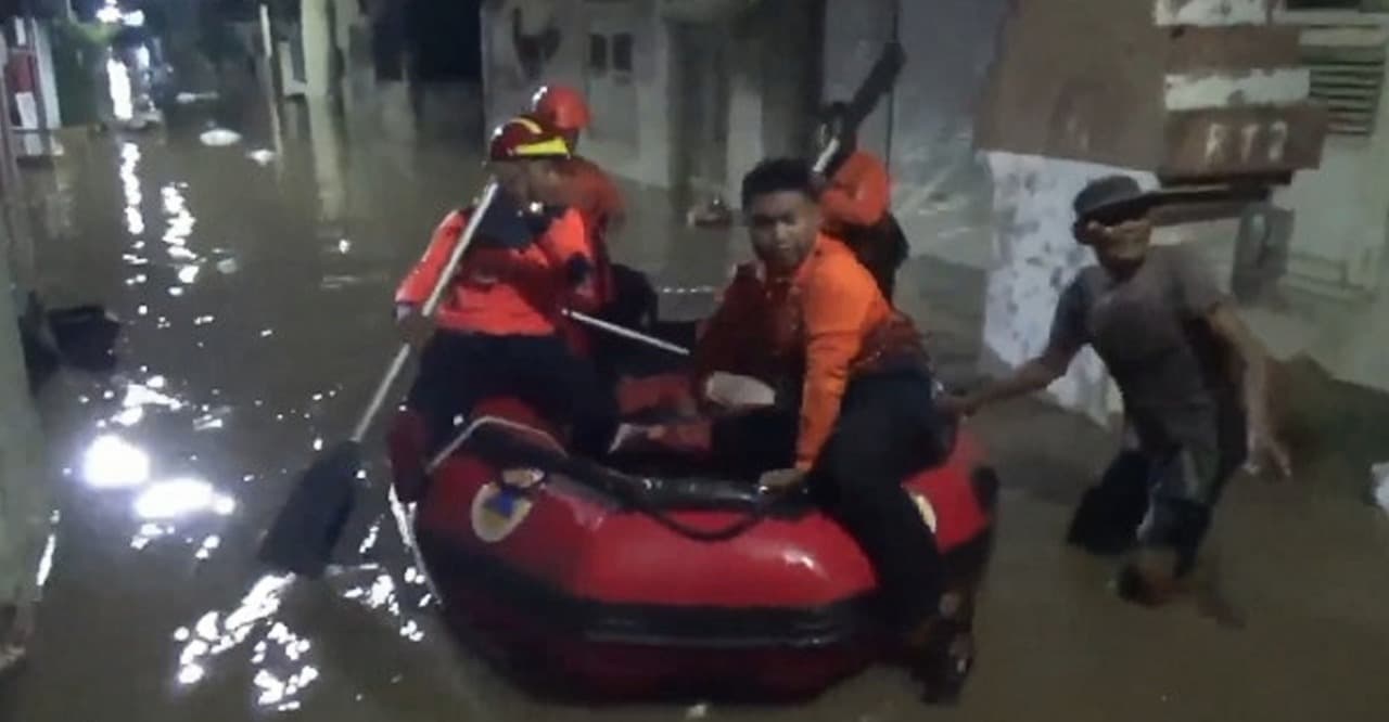 Sungai Welang Meluap, Ratusan Rumah di Pasuruan Terendam Banjir