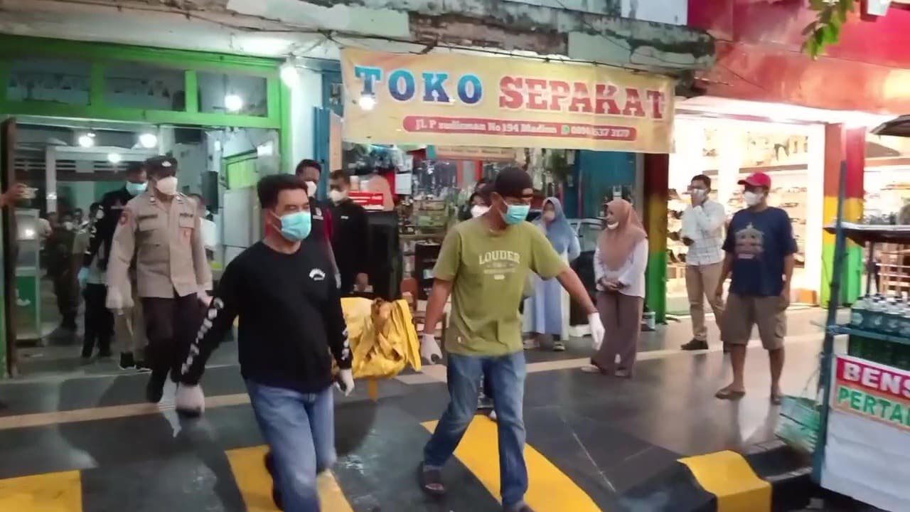 Diduga Sakit, Pria 64 Tahun Ditemukan Meninggal di Kamar Kos