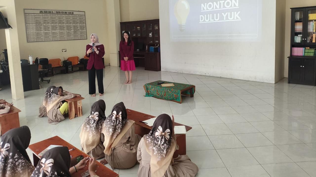 Mahasiswa FIKOM Universitas Ciputra Surabaya Gagas Program 3E untuk Wujudkan Generasi Digital Sehat