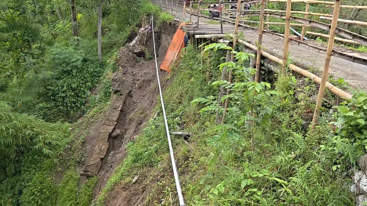 BPBD Buka Suara Soal Jembatan Nyaris Putus di Wagir Lor Ngebel