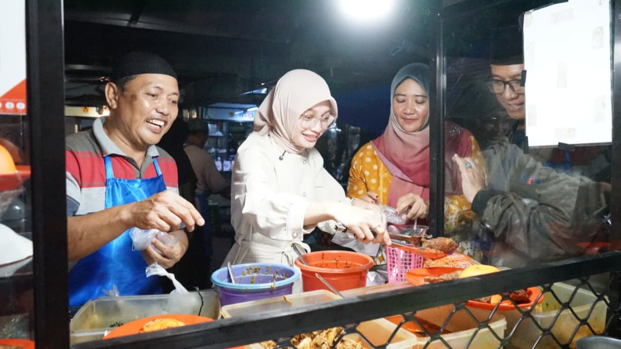 Mbak Wali Resmikan Sentra Kuliner Pasar Banjaran, Ikon Baru Wisata Kuliner di Kota Kediri