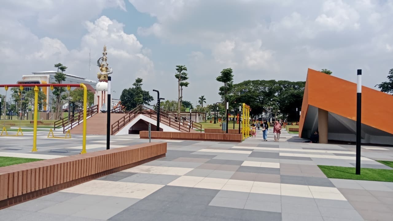 Wajah Baru Alun-Alun Sidoarjo: Manjakan Warga dengan Fasilitas Modern dan WiFi Gratis