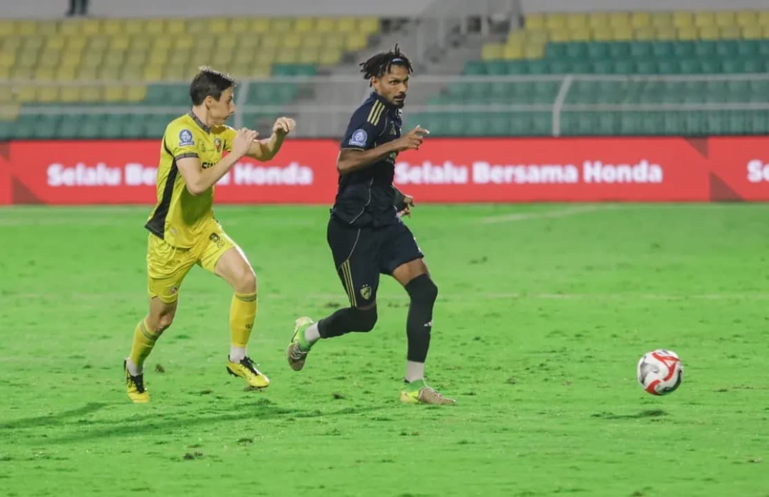 Hasil Super League: PSM Ditahan Semen Padang, Arema FC Taklukkan Persijap