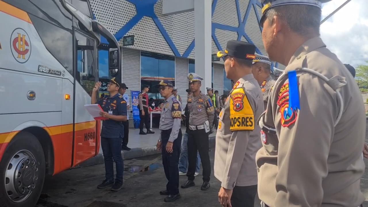 Jelang Ramadan, Polres Blitar Kota Gelar Operasi Keselamatan Semeru di Terminal Patria