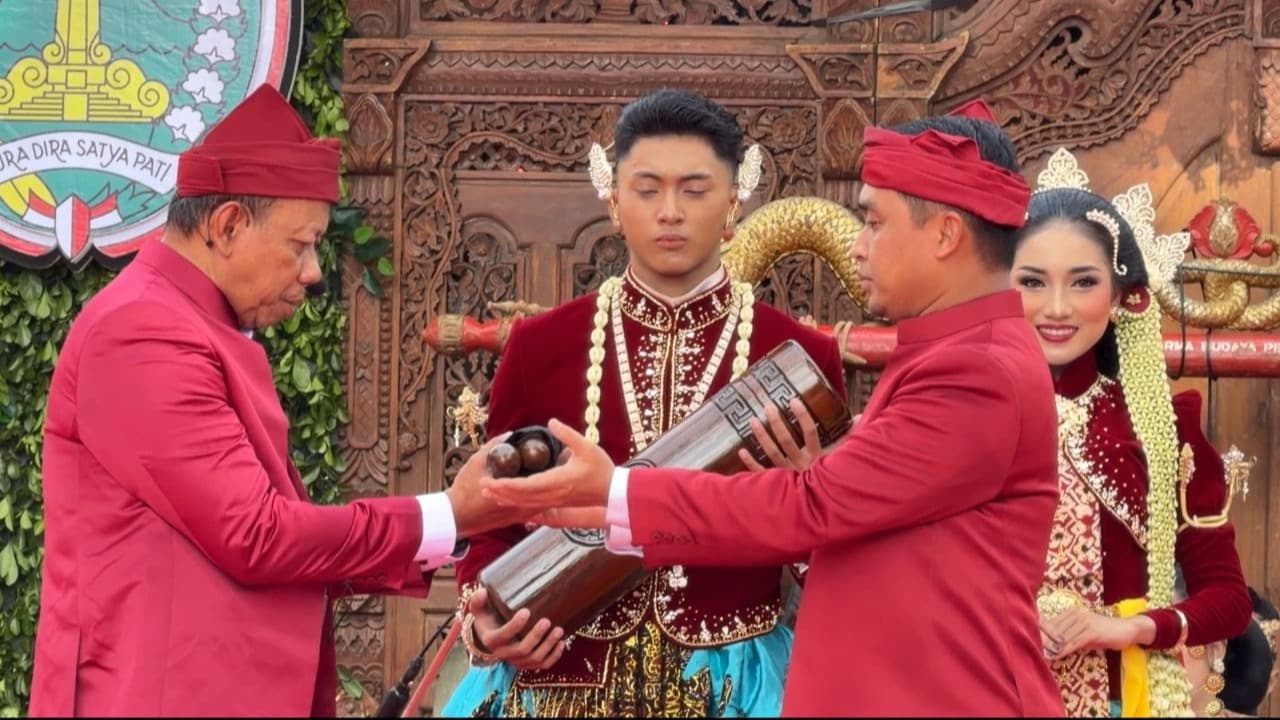 Kirab Pataka dan Suro Wiro Aji Busono Meriahkan Hari Jadi ke-340 Kota Pasuruan