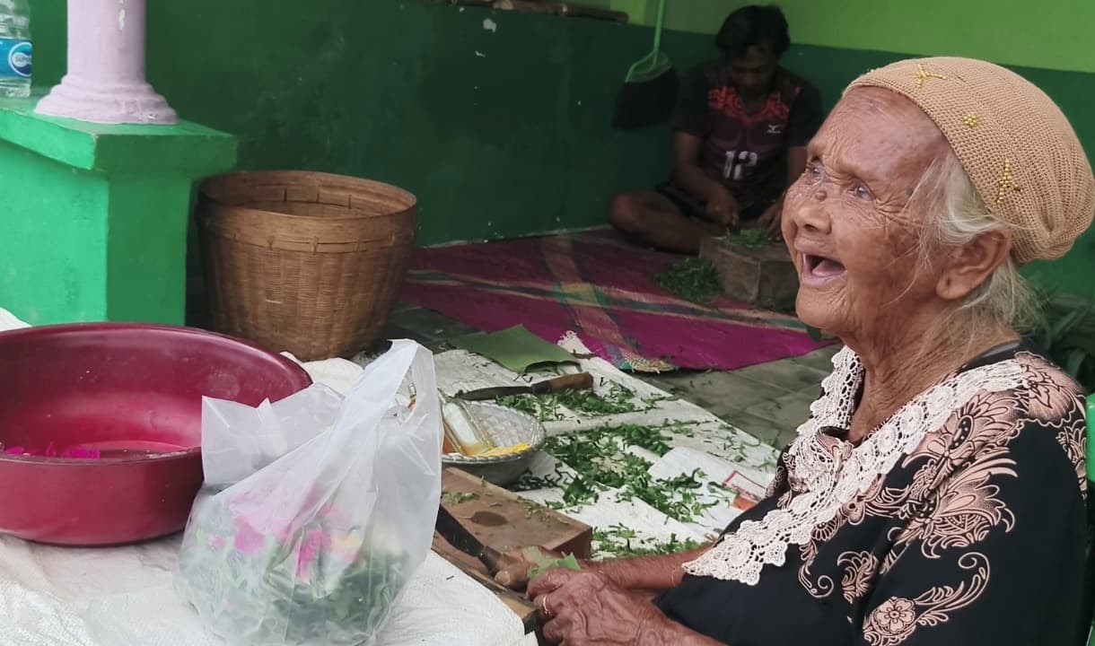 Berkah Penjual Bunga Tabur Musiman Jelang Ramadan