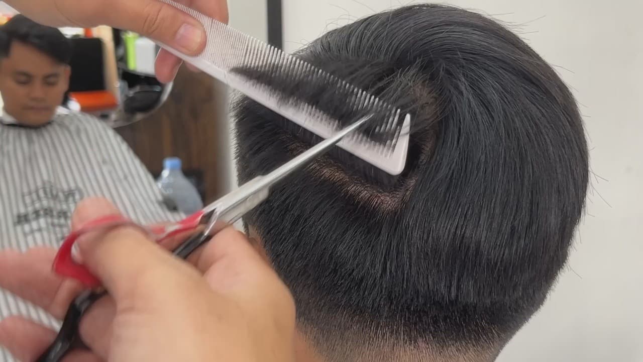 Jasa Pangkas Rambut Banjir Pelanggan