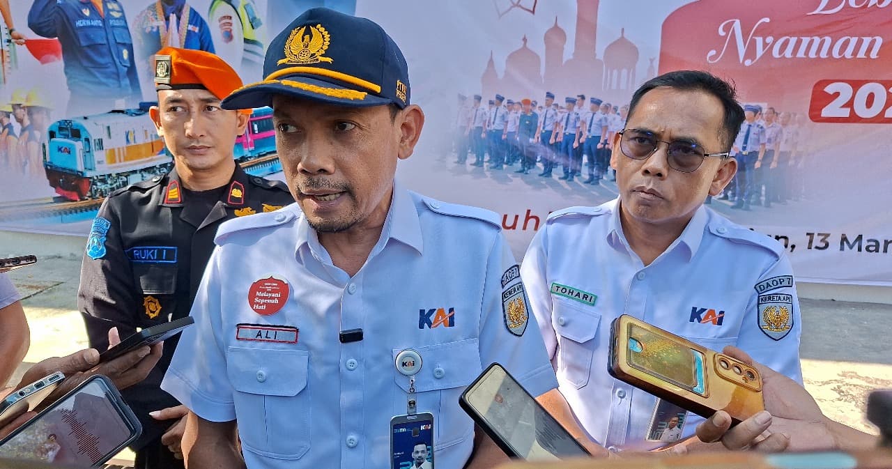 355 Personel Disiagakan dalam Operasi Angkutan Lebaran KAI Daop 7 Madiun