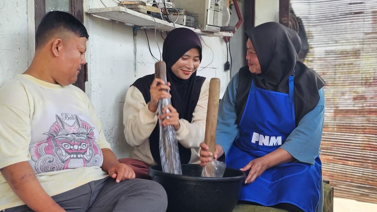 Semangat Tanpa Batas dalam Keterbatasan, Ibu Irma dan Jejak Pemberdayaan Disabilitas Melalui PNM Mekaar