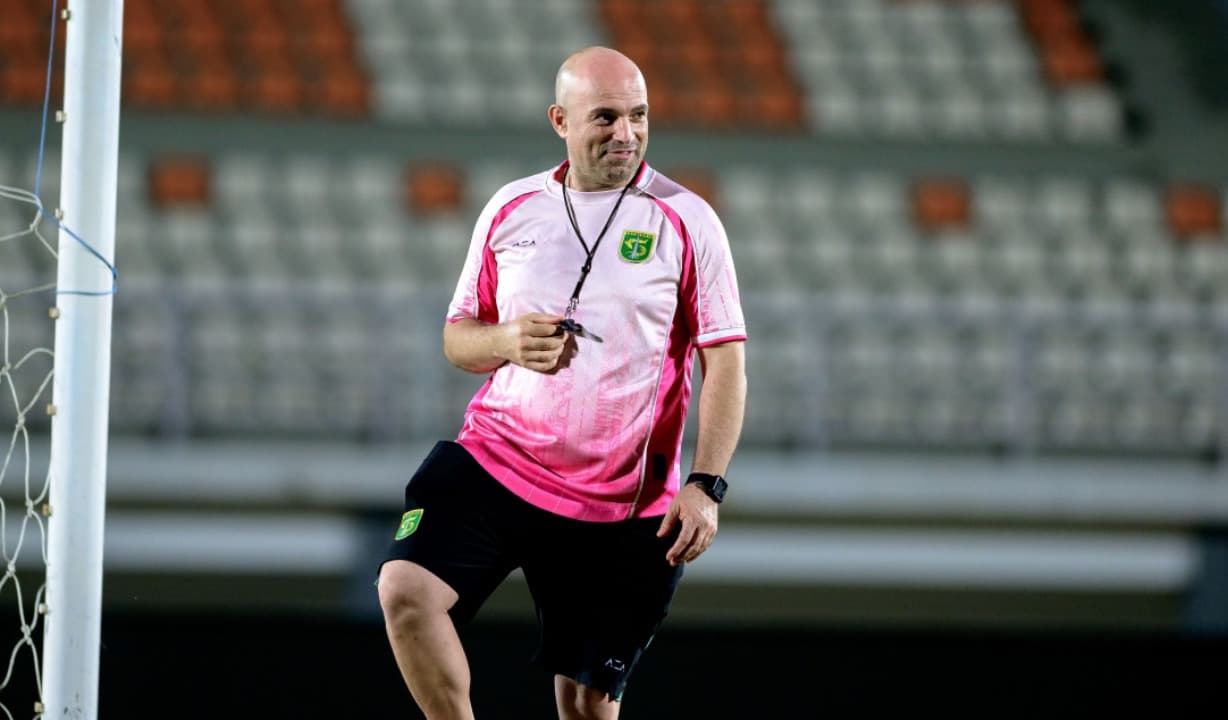 Persebaya Bungkam Persita, Bernardo Tavares Puji Pengorbanan Pemain dan Kesetiaan Bonek