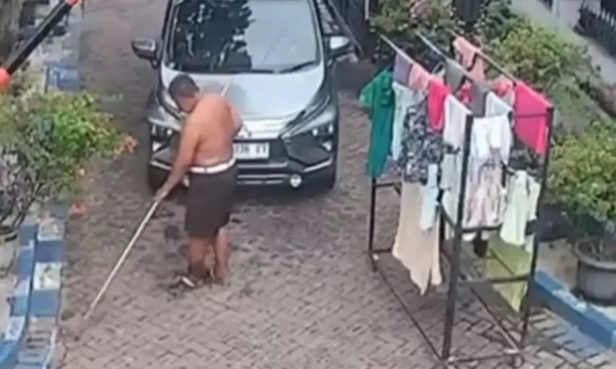 Viral 'Selat Hormuz Sidokare', Aksi Lansia Tutup Jalan Picu Cekcok Antarwarga Kini Berakhir Damai