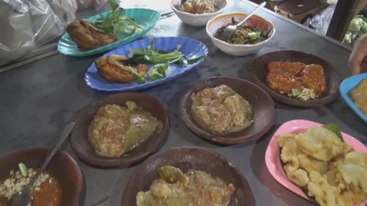 Lezatnya Terong Bumbu Kacang Khas Sukorambi