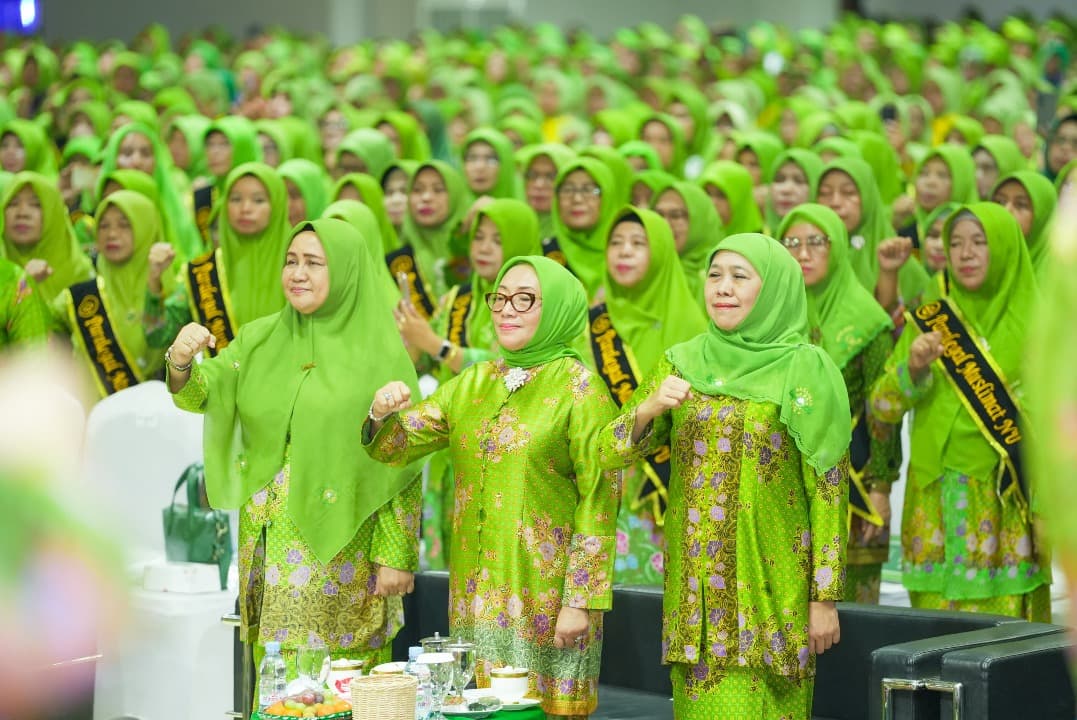 HUT Ke 80 Muslimat NU, Khofifah Kukuhkan 400 Paralegal MNU Jateng