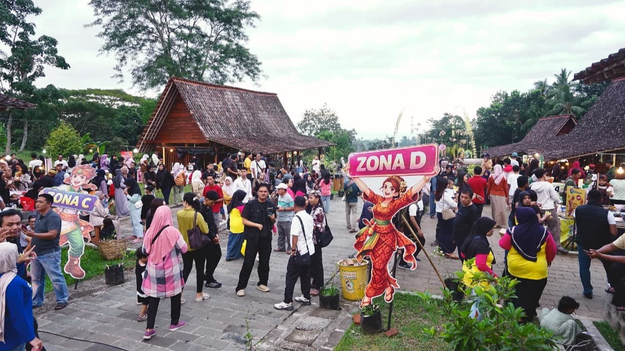 Senja di Agro Wisata Tamansuruh (AWT) Banyuwangi, Menikmati Kuliner dan Seni dengan Panorama Pegunungan Ijen