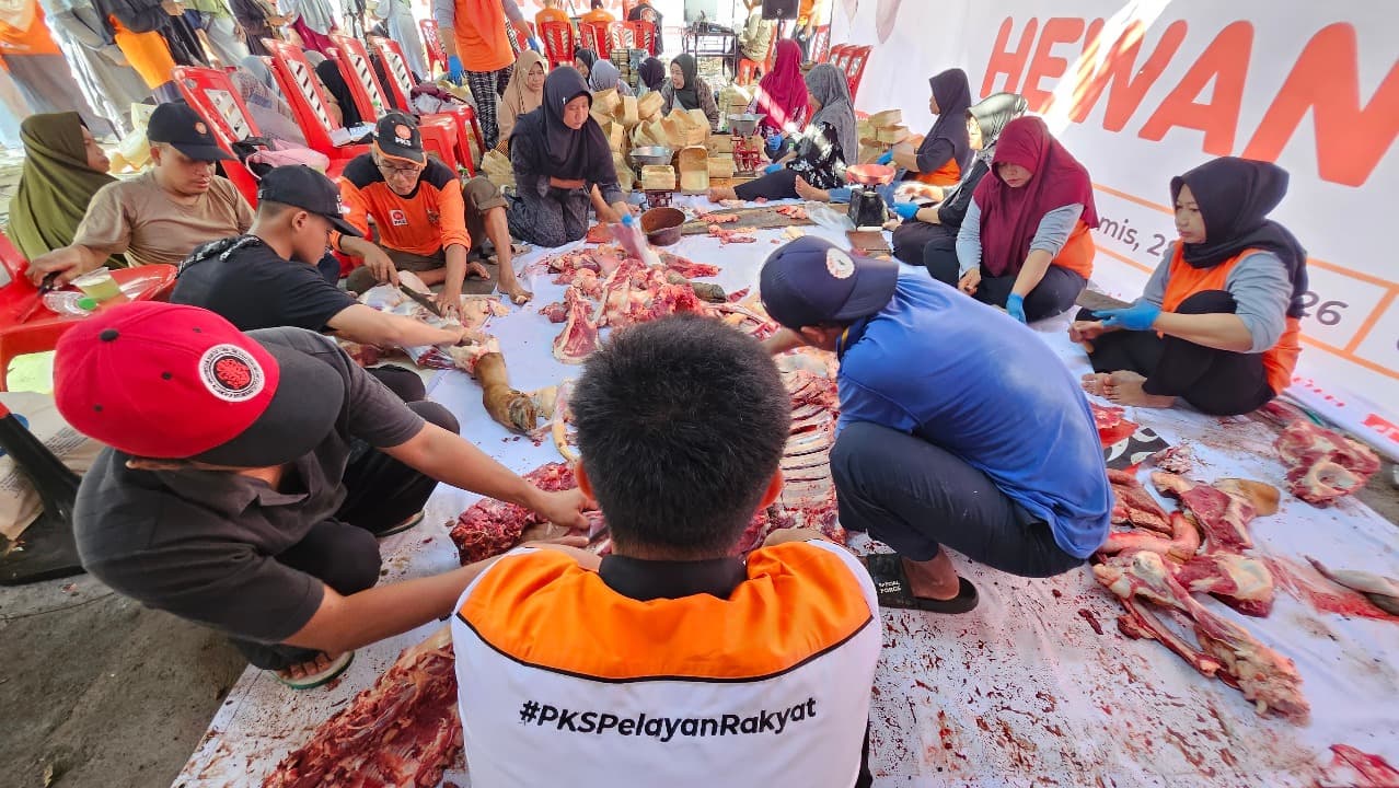 DPW PKS Jatim Tebar 71.555 Paket Daging Kurban ke Wilayah Pelosok dan Kepulauan