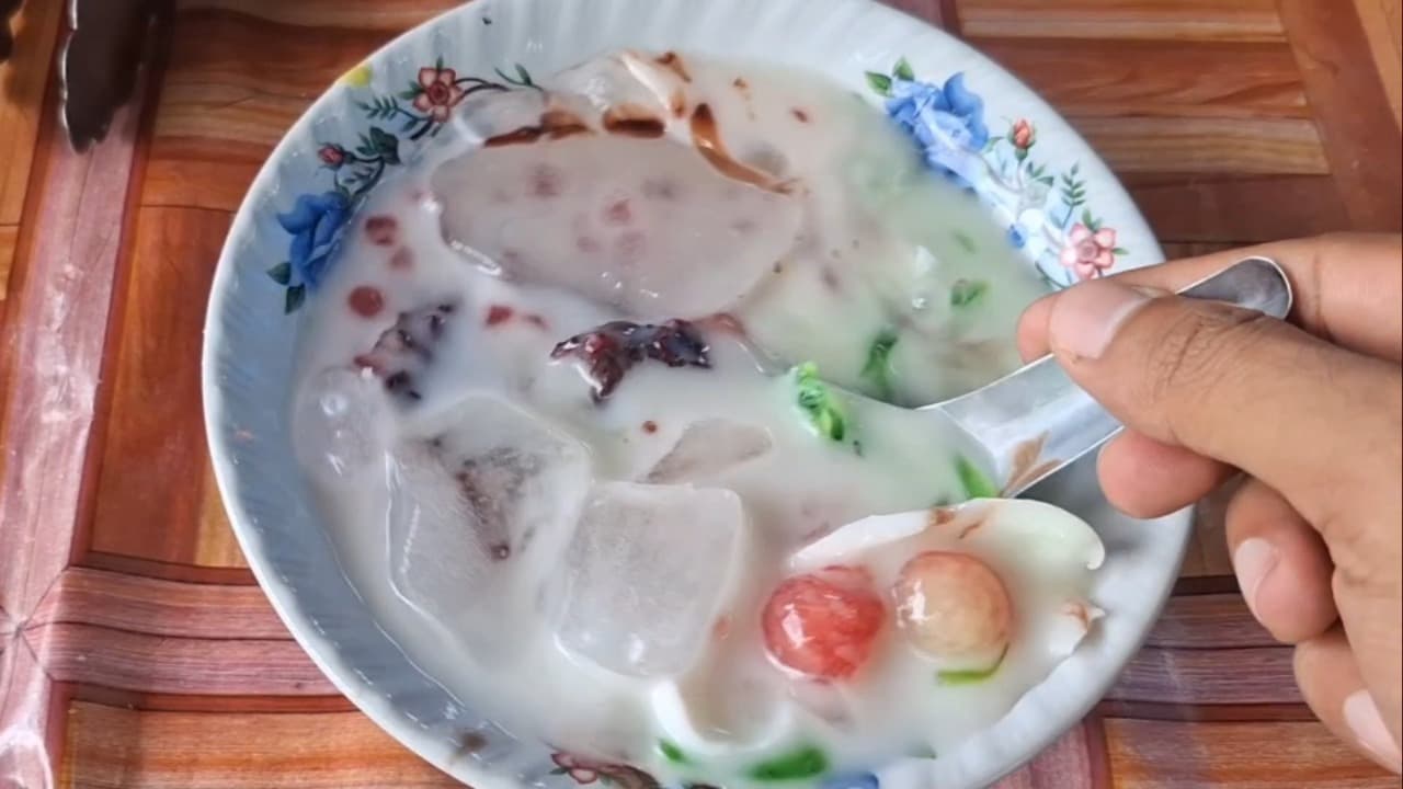 Es Campur 22 Pak Cipto, Kuliner Legendaris Kediri yang Bertahan Sejak 1980