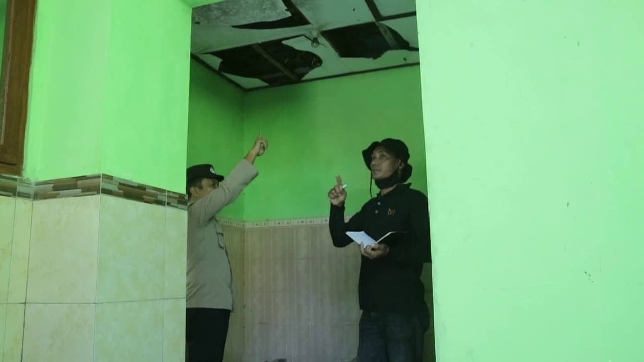 Petasan Balon Udara Rusak Ruang Kelas dan Toilet Sekolah
