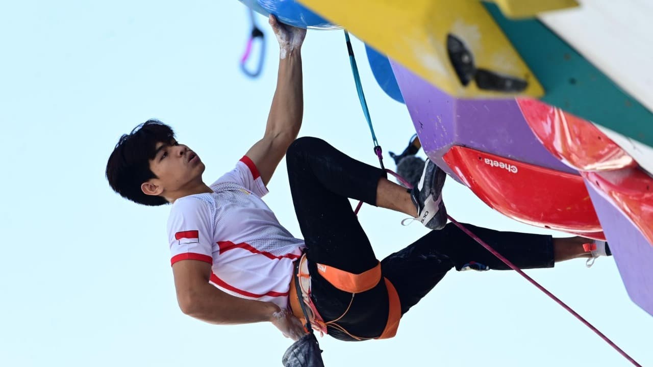 Pecah Telur di Praha! Putra Tri Ramadani Jadi Atlet Indonesia Pertama Raih Emas Lead World Climbing Series