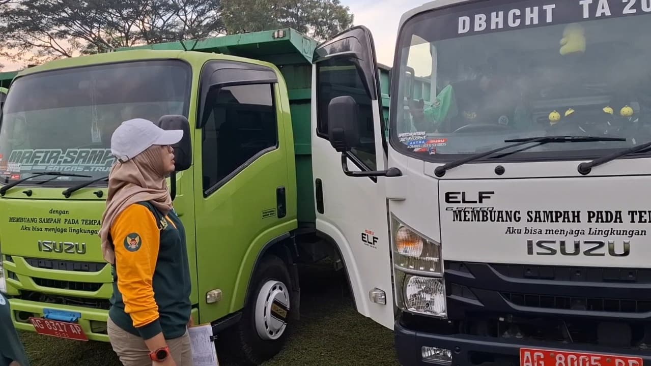 Pastikan Layanan Kebersihan Maksimal, DLHKP Kota Kediri Cek 88 Armada Operasional