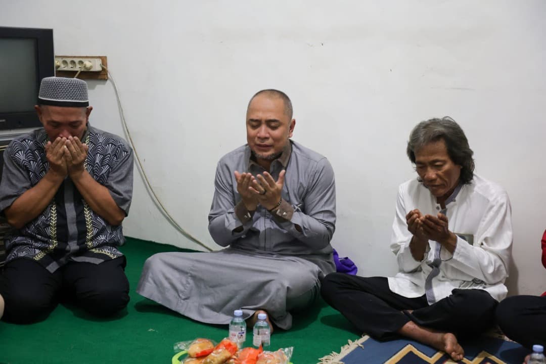 Pasutri Tercebur ke Proyek Margorejo, Wali Kota Eri Ancam Beri Sanksi Kontraktor dan Kepala Dinas