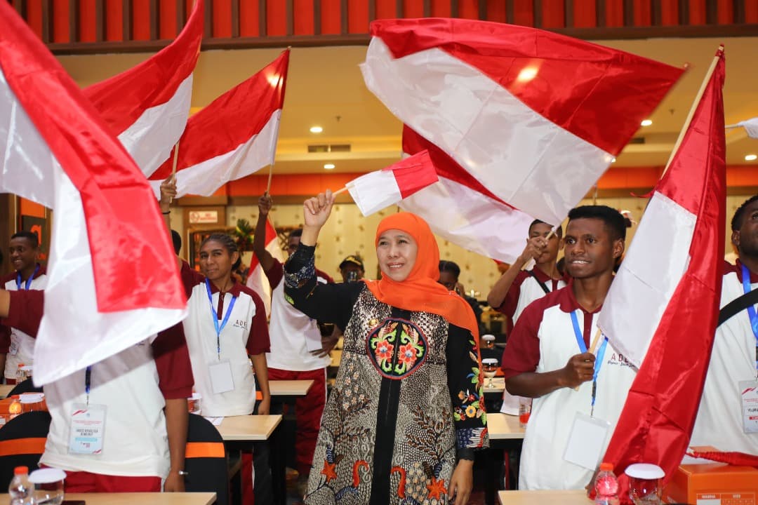 Gubernur Khofifah Bangga 51 Murid Program ADEM di Jatim Lolos PTN