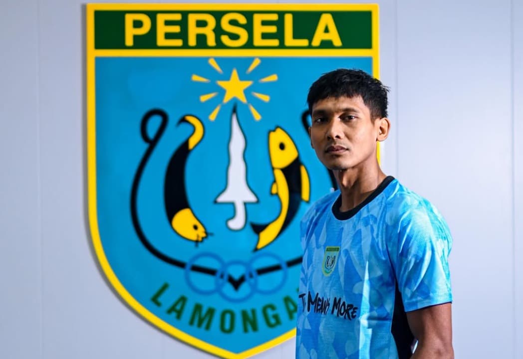 Resmi Bertahan, Hendro Siswanto Ingin Tuntaskan Targetnya Bawa Persela Promosi