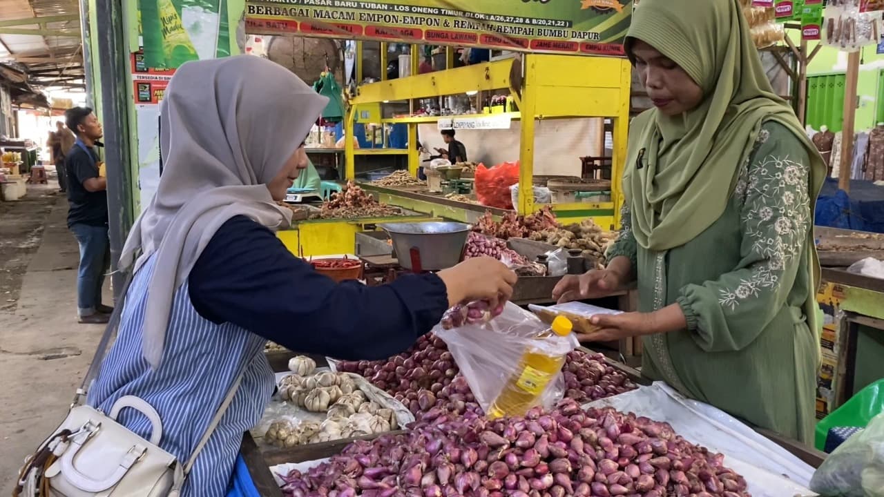Harga Pangan Jatim: Cabai Turun Tajam, Bawang Merah dan Daging Mulai Melandai