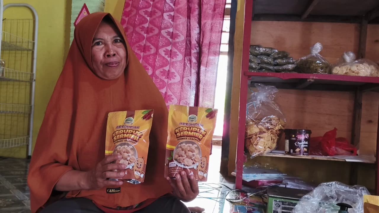 Berawal dari Penerima PKH, Kerupuk Sermier Asal Magetan Kini Tembus Pasar Internasional