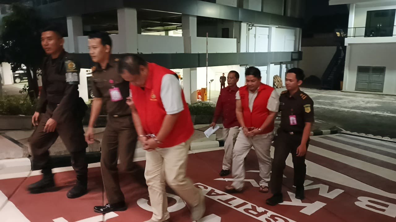 Kejati Jatim Tahan 3 Tersangka Korupsi KUR BNI Jember Rp41 Miliar
