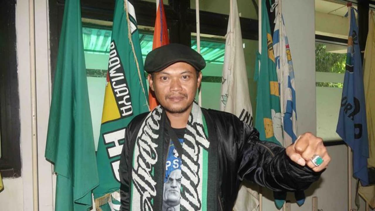 Kabar Duka: Pentolan Bonek Andie Peci Tutup Usia di RS Soewandhie Surabaya