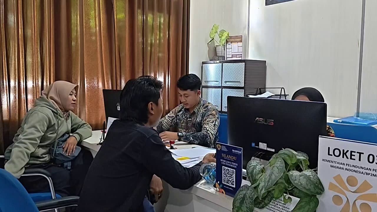 Cegah PMI Ilegal, Imigrasi Hadirkan Layanan Pembuatan Paspor Satu Atap di Ponorogo