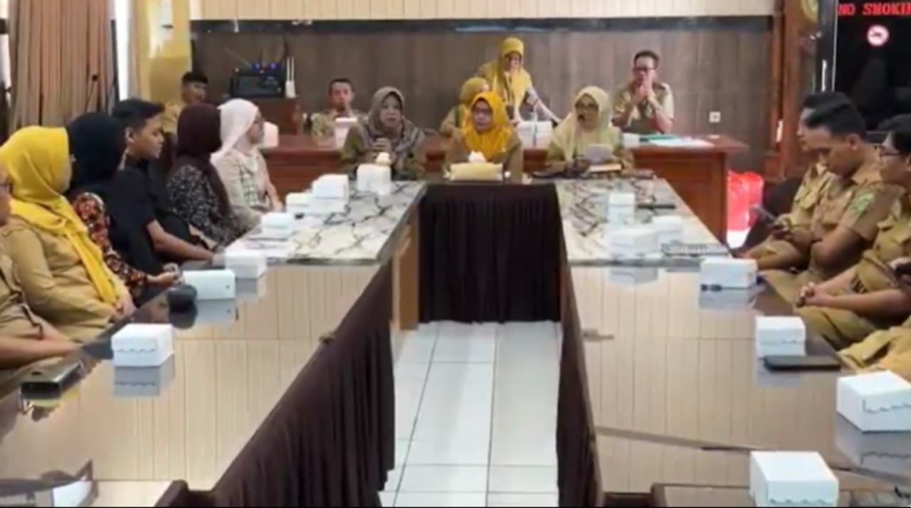 Empat Sarjana Trenggalek Ikuti Program Transmigrasi Patriot di Luar Jawa