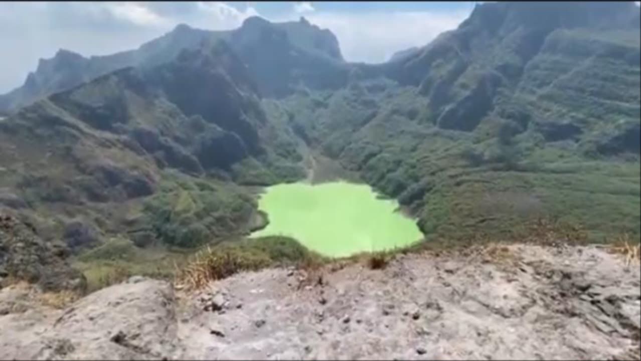 Menjajal Jalur Pendakian Gunung Kelud via Karangrejo Blitar