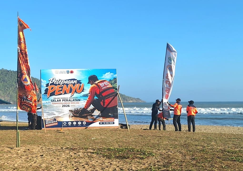 BPBD Kab/Kota se-Jatim Semarakkan Gelar Peralatan 2026 di Pantai Pancer Door Pacitan