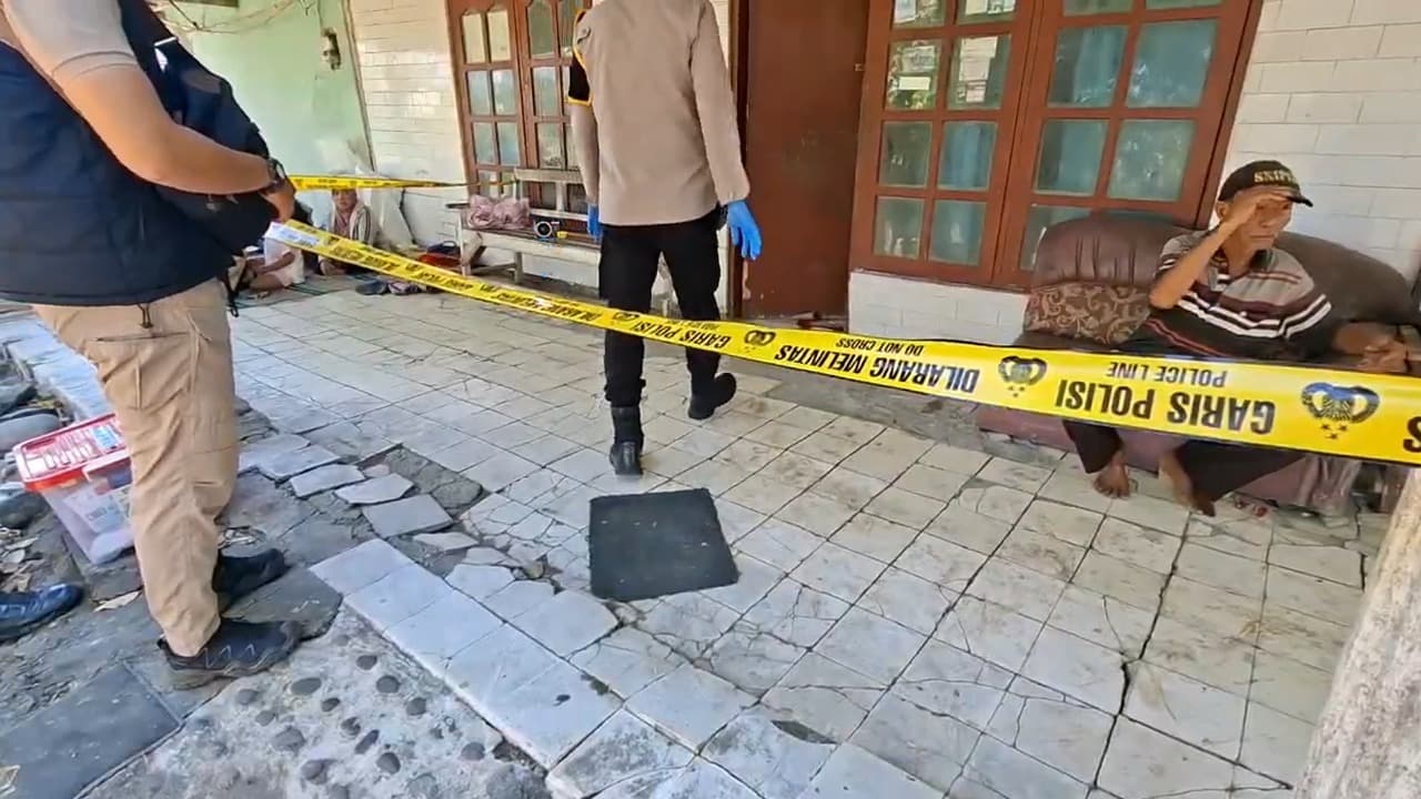 Warga Madiun Ditemukan Meninggal di Teras Rumah, Polisi Pastikan Tak Ada Unsur Pidana